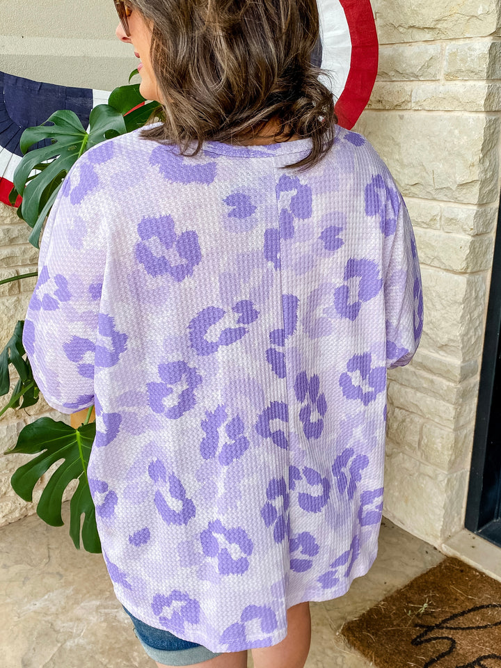 Reg/Plus Lavender Animal Print Textured Short Sleeve Top by Hopely--Final Sale
