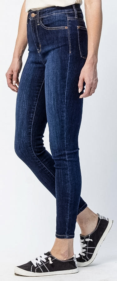 Reg/Plus Judy Blue 2409 Dark Wash Jeans